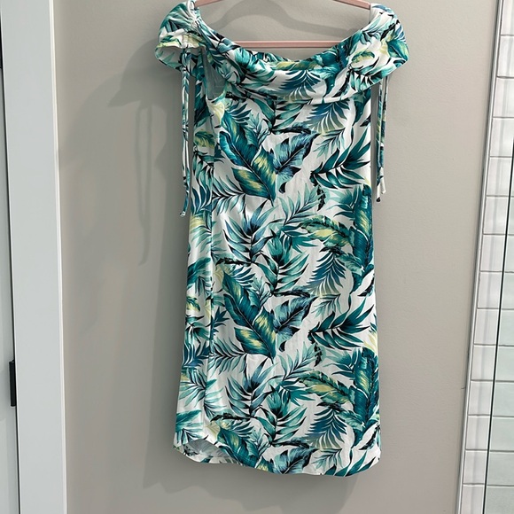 No Boundaries Dresses & Skirts - NB Off The Shoulder Beach Dress Size Medium (7-9)